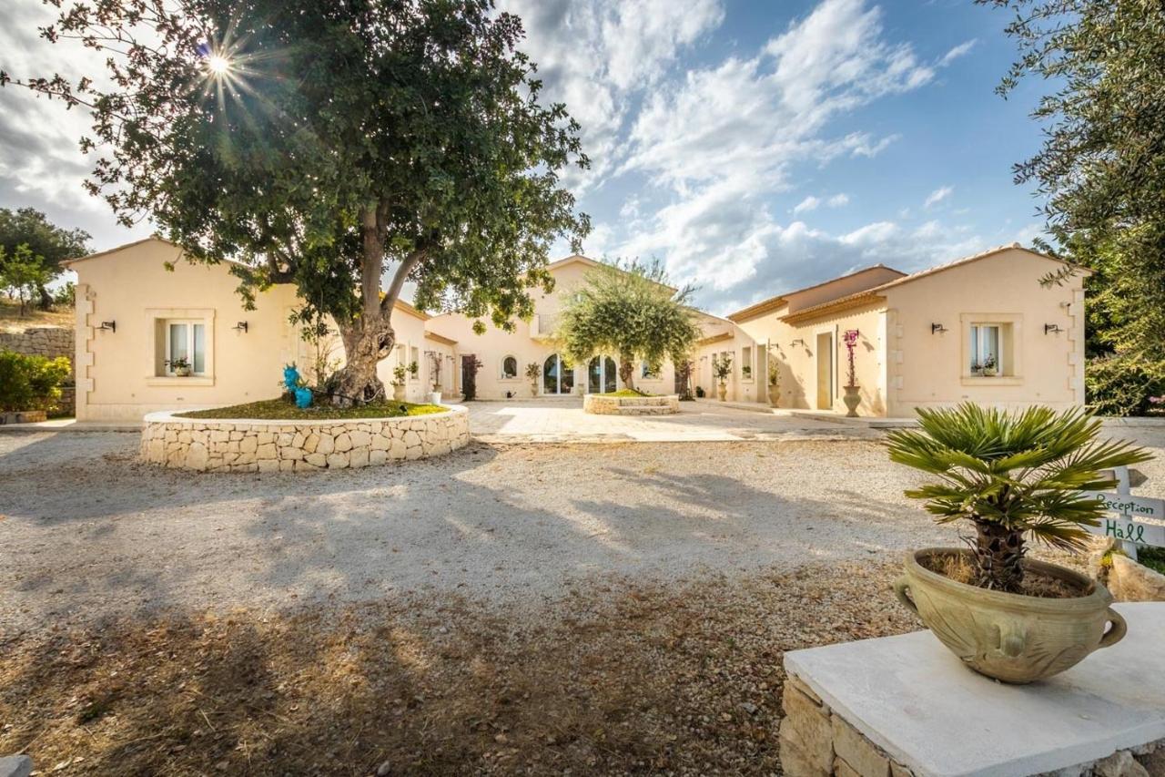 Baglio Genovesi Bed and Breakfast Noto Exterior foto