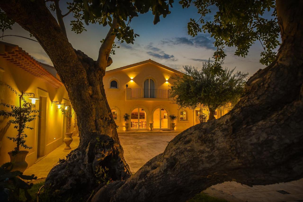 Baglio Genovesi Bed and Breakfast Noto Exterior foto